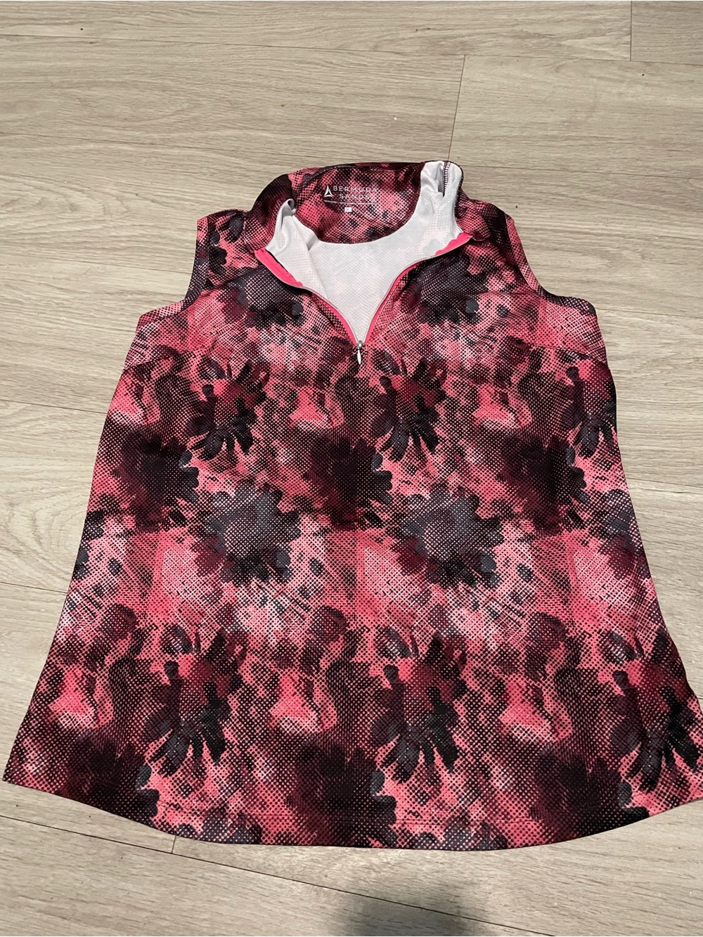 Women’s Pink Floral Print Sleeveless Zip-Front Golf Top